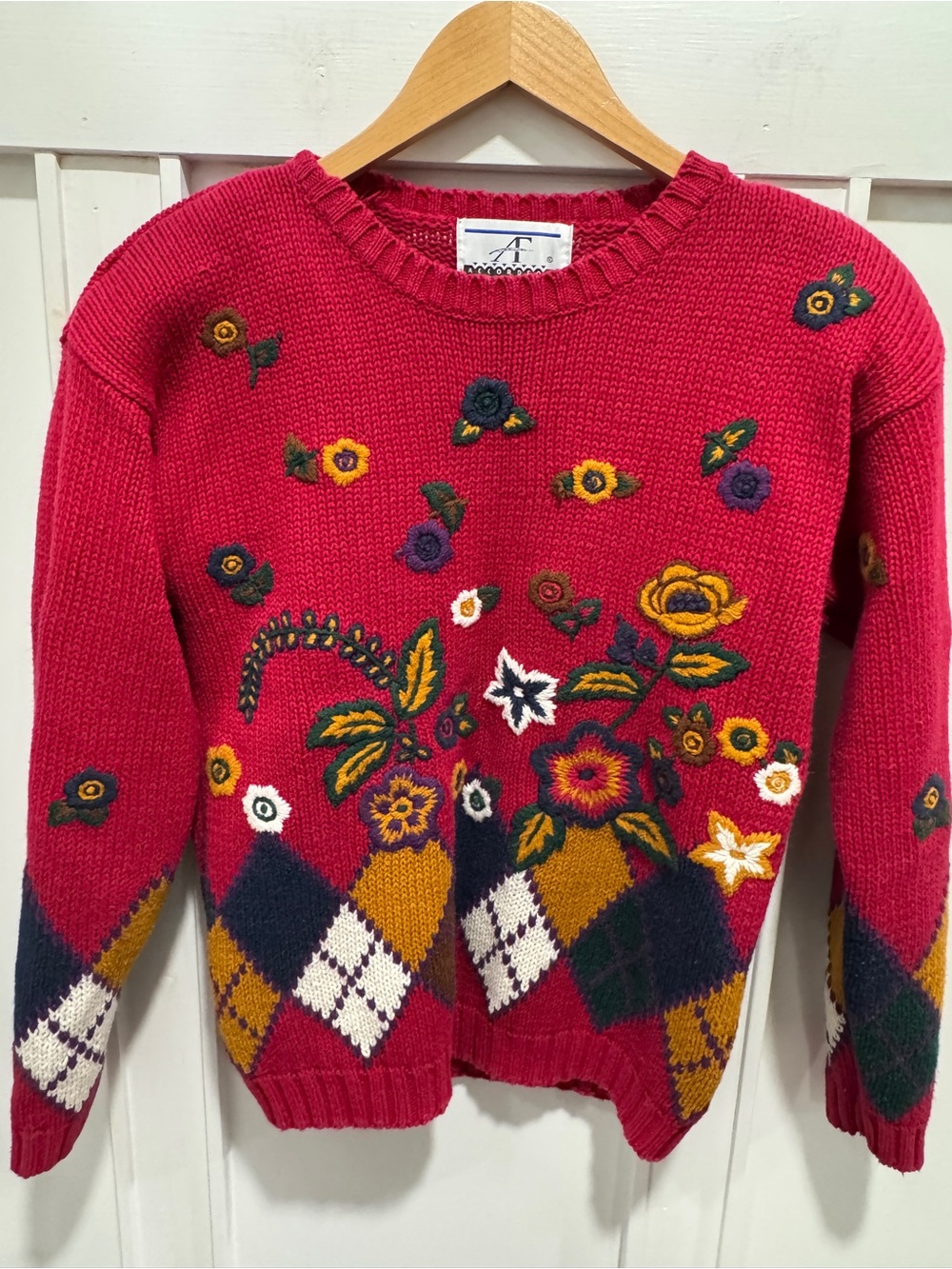 VTG Accordeon Floral Embroidered Knit Sweater Size Small Red Argyle Patchwork